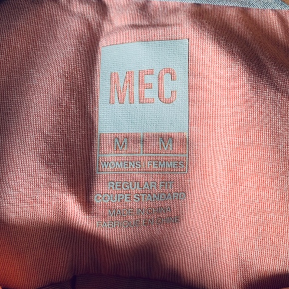 MEC UV button down - Picture 5 of 5